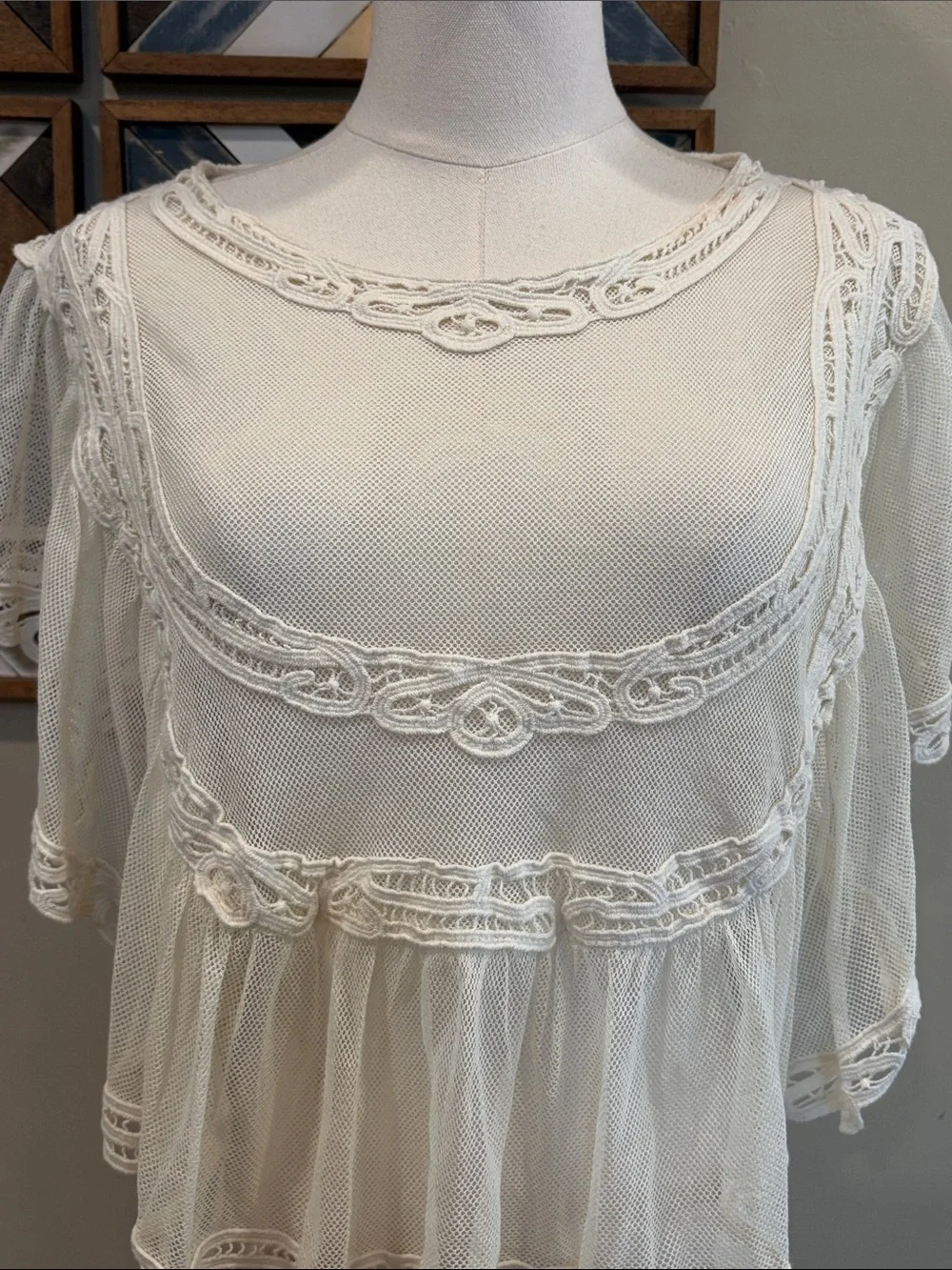 Free People I'm Pretty, Okay Top Ivory Lace size Medium